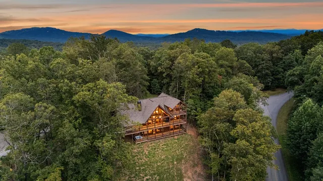 $1,299,000 | 35 Homestead Drive, Mineral Bluff, GA 30559