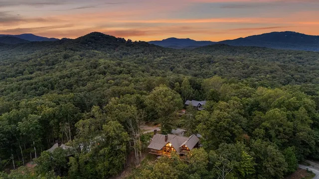 $1,299,000 | 35 Homestead Drive, Mineral Bluff, GA 30559