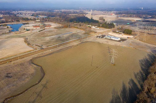 $1,000,000 | 0 Highway 45, Martin, TN 38237