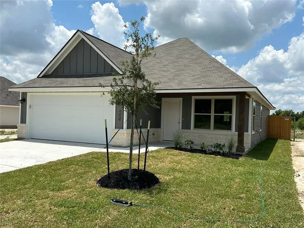 $2,100 | 2787 Messenger Way, Bryan, TX 77803