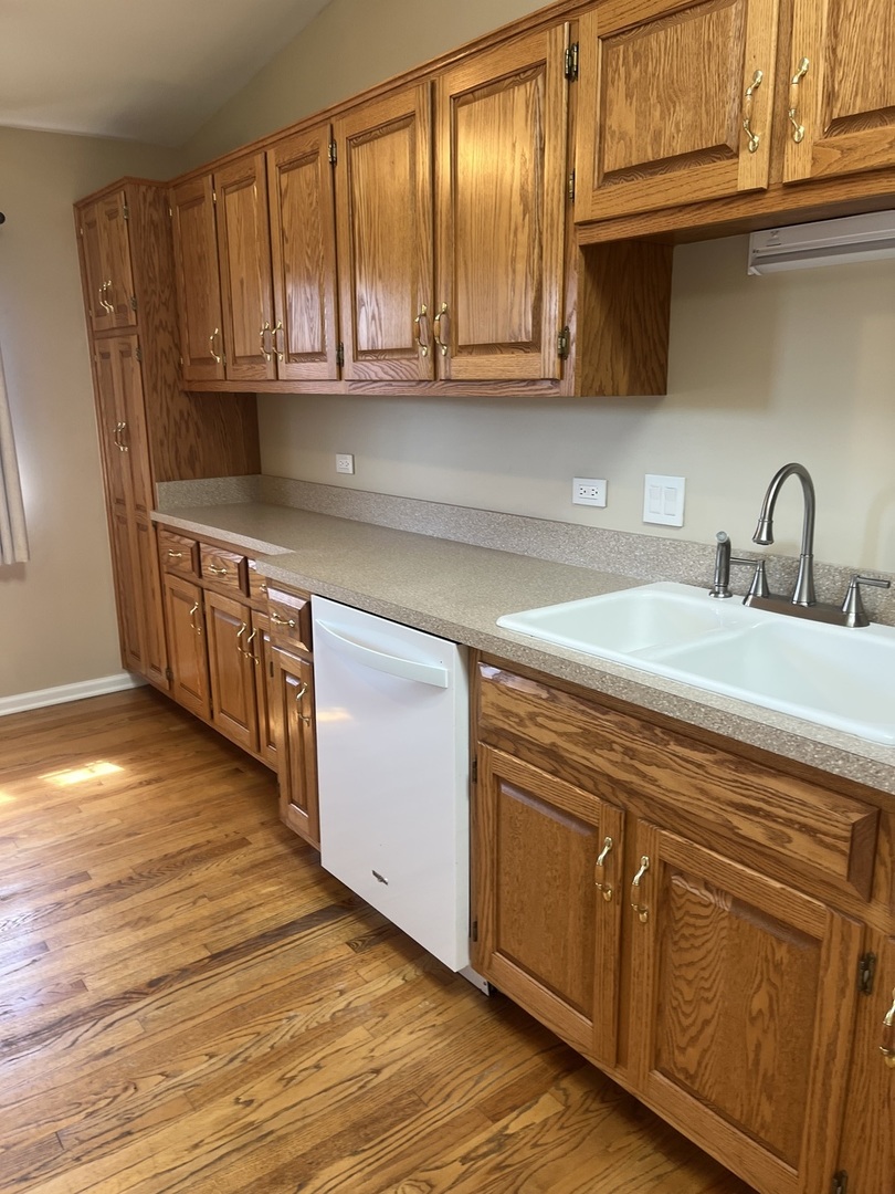 10620 Ridgeland Avenue, Unit 3B Chicago Ridge, IL 60415 - Photo 6 of 14