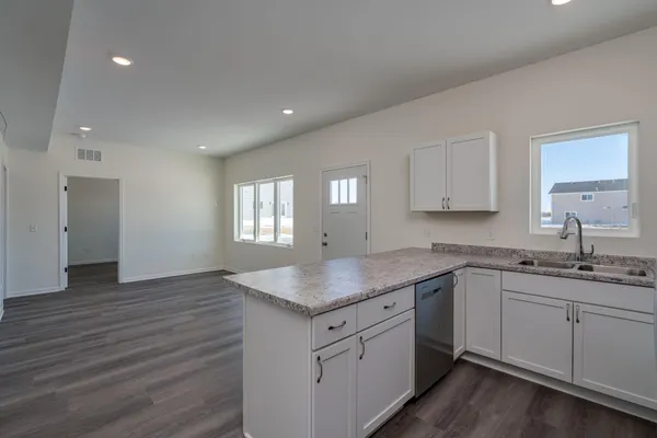 $264,900 | 3122 Nobel Drive, Mankato, MN 56001