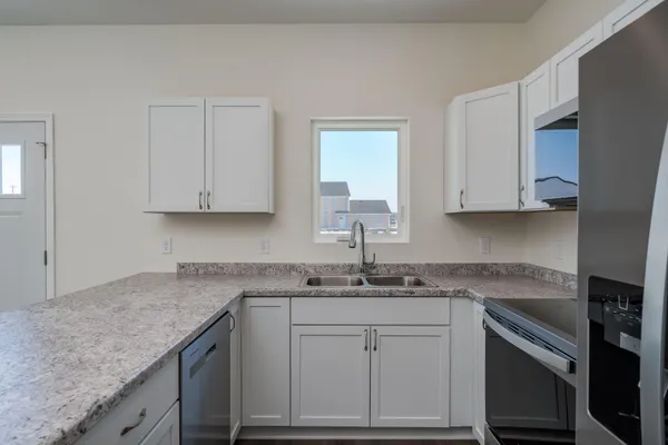 $264,900 | 3122 Nobel Drive, Mankato, MN 56001