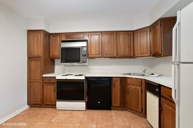 $225,000 | 2320 Central Street, Unit 101, Evanston, IL 60201