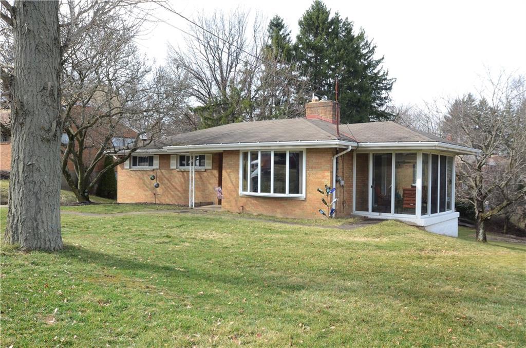 6 Robin Road McKees Rocks, PA 15136 - Photo 1 of 25 Gallery Image 1