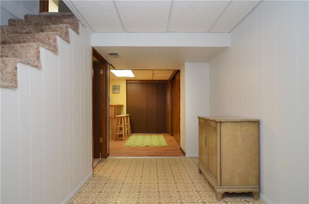 6 Robin Road McKees Rocks, PA 15136 - Photo 18 of 25 Gallery Image 18