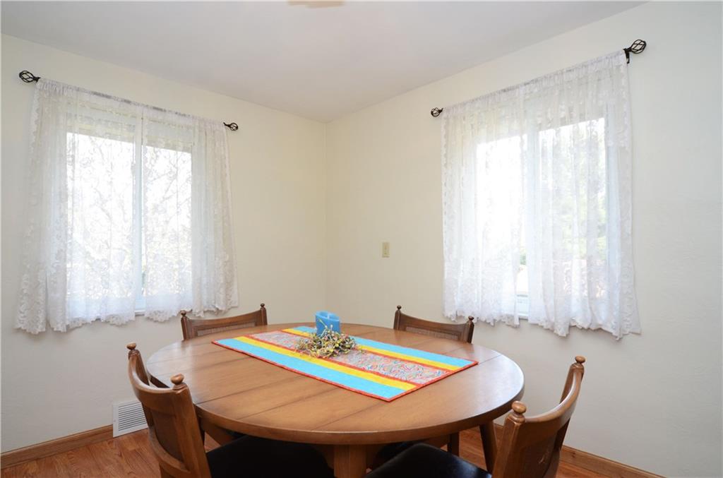 6 Robin Road McKees Rocks, PA 15136 - Photo 7 of 25 Gallery Image 7