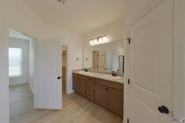 $1,805 | 101 Acoustic Lane, Carencro, LA 70520