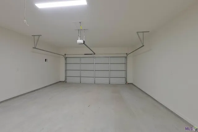 $1,805 | 101 Acoustic Lane, Carencro, LA 70520