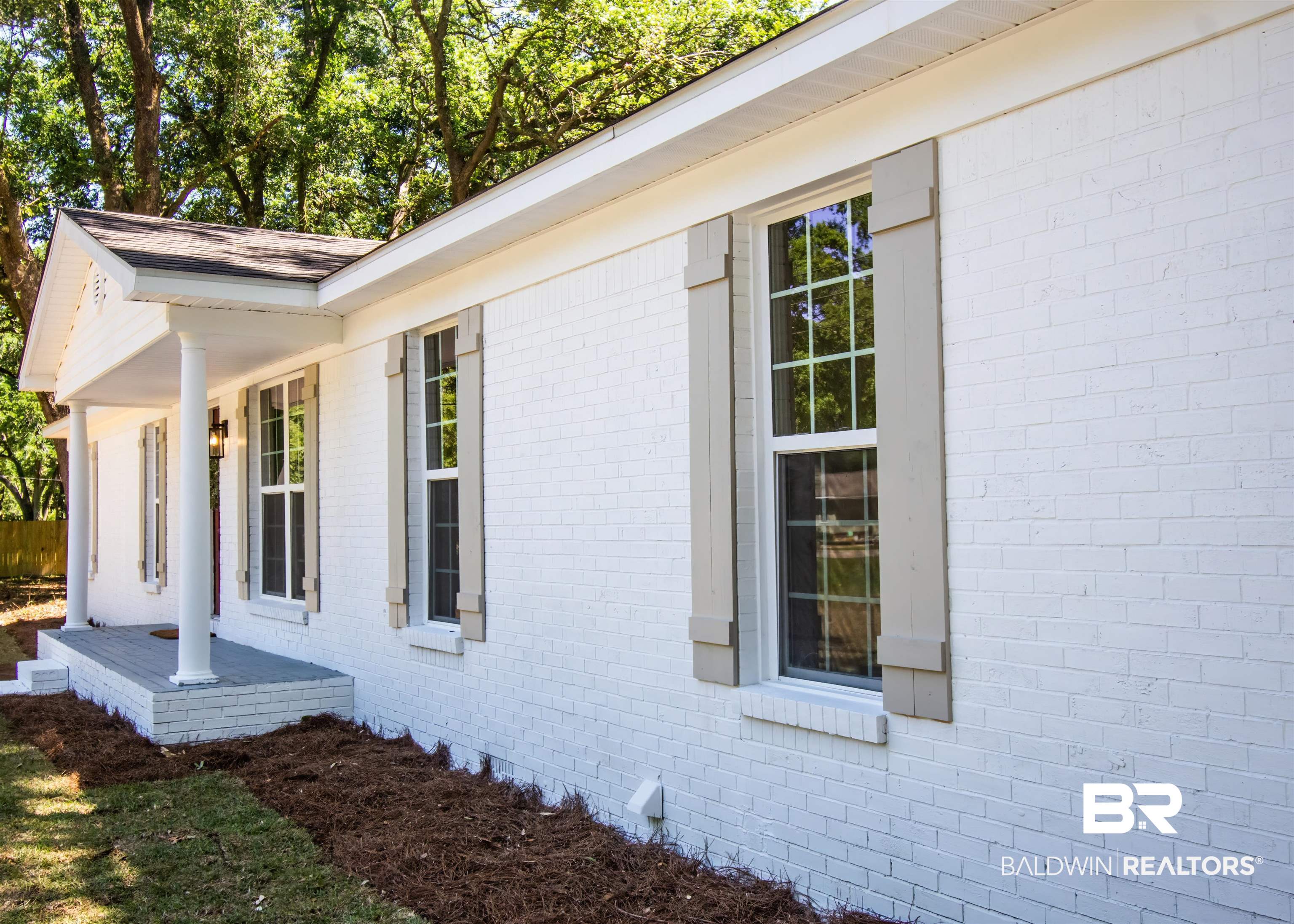 11175 Pioneer Road Theodore, AL 36582 - Photo 2 of 38