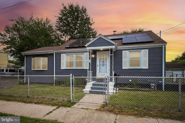 $325,000 | 137 Edmund Street, Hamilton, NJ 08610