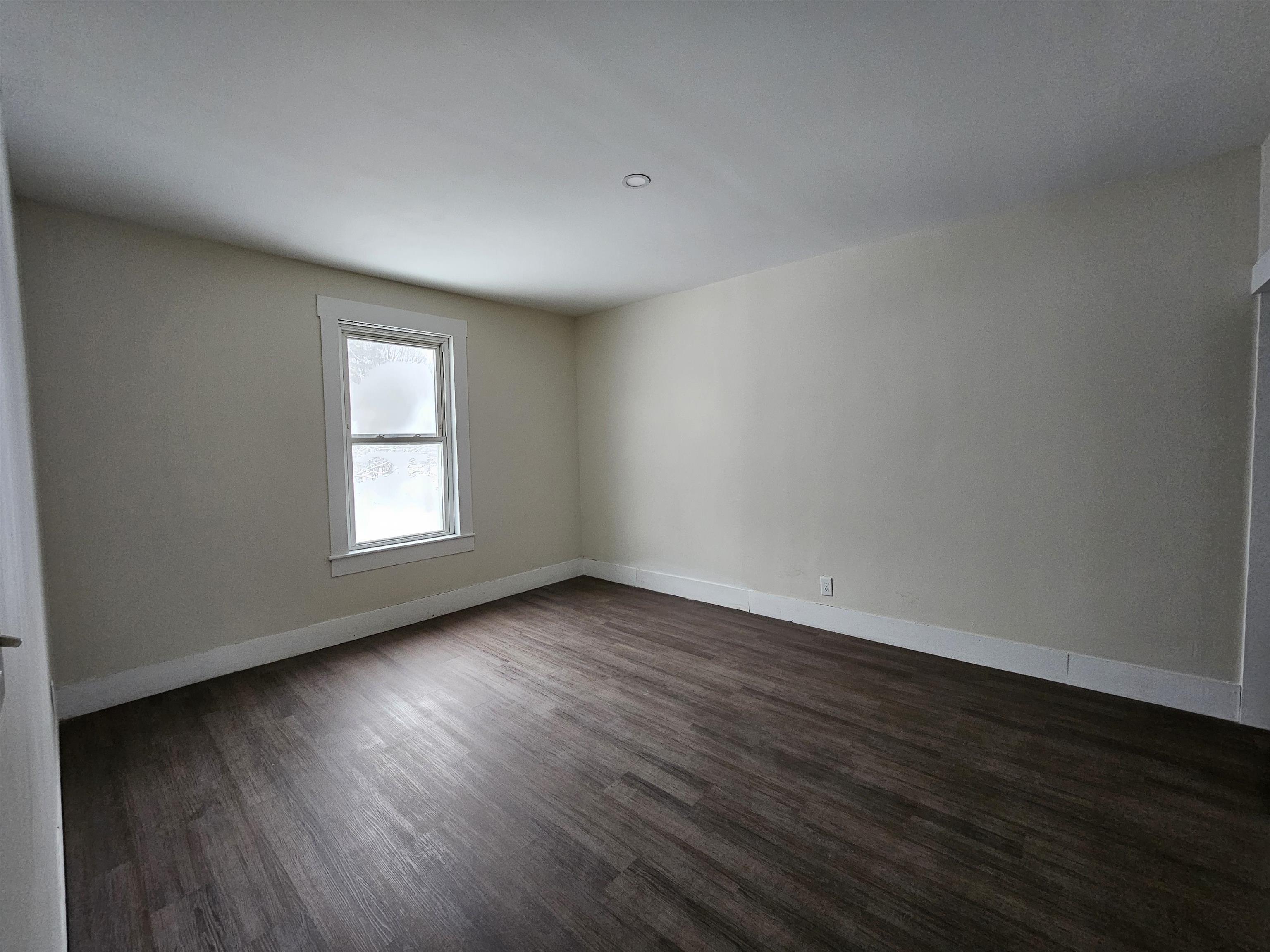 49 Winter Street Hardwick, VT 05843 - Photo 20 of 28