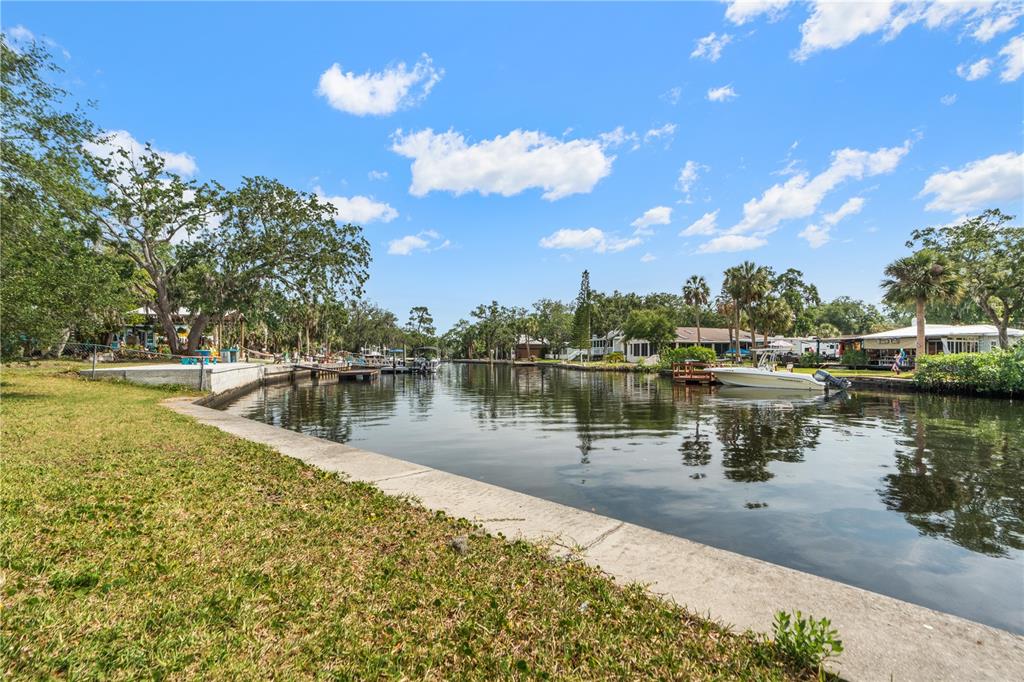 5822 River Road New Port Richey, FL 34652 - Photo 9 of 68