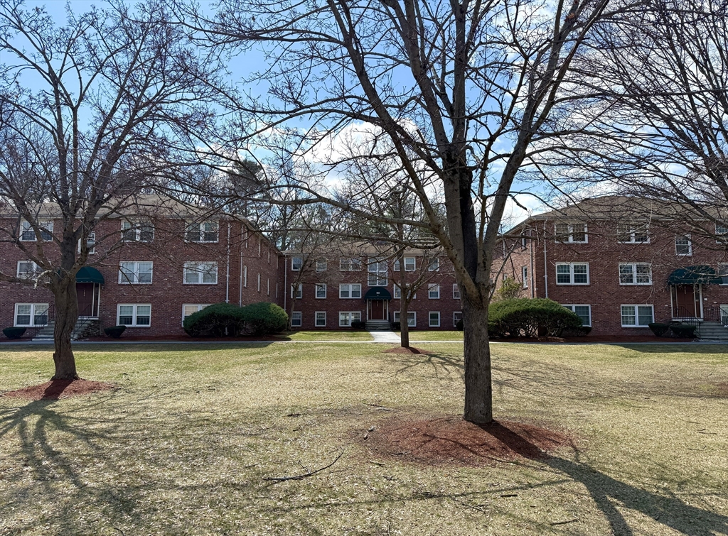 180 Tyngsboro Road, Unit 57D Chelmsford, MA 01863 - Photo 2 of 6 Gallery Image 2
