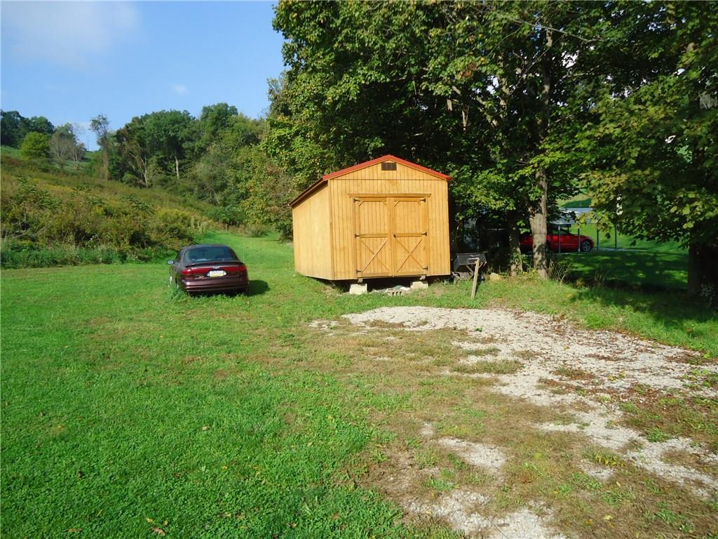 411 Sugar Run Road Waynesburg, PA 15370 - Photo 4 of 13 Gallery Image 4