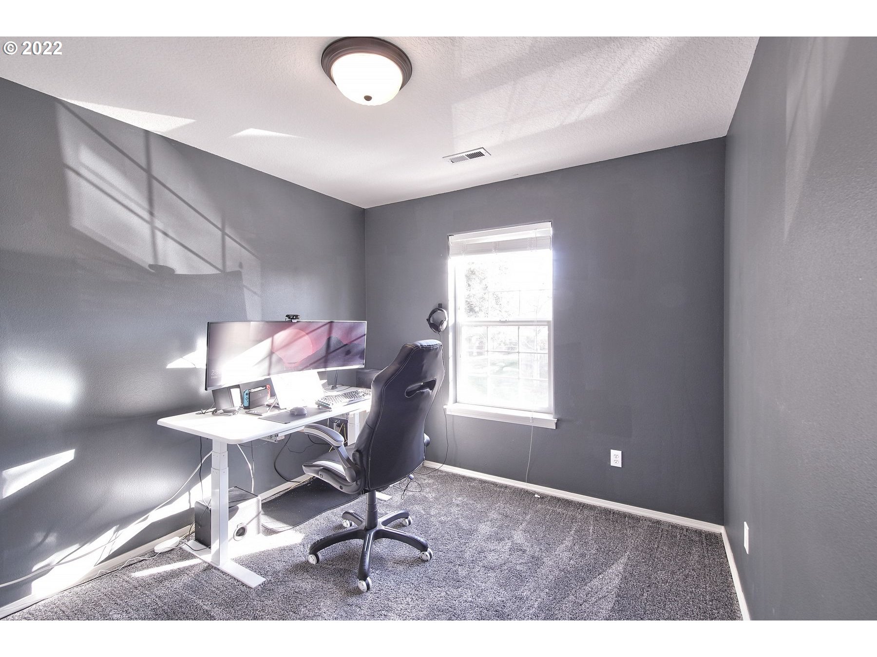 22016 Southwest Grahams Ferry Road, Unit B Tualatin, OR 97062 - Photo 30 of 32 Gallery Image 30