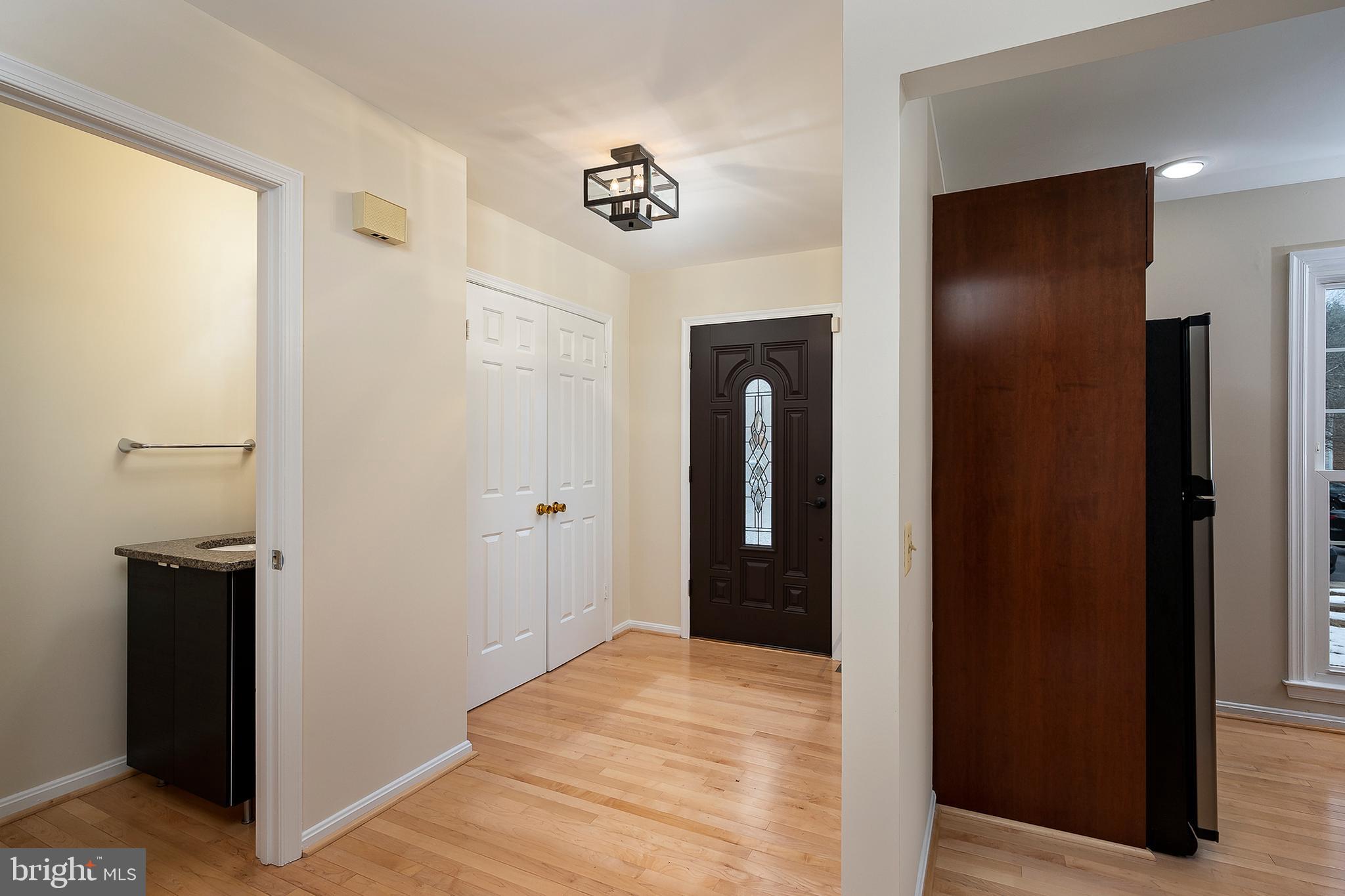 12719 Turquoise Terrace Silver Spring, MD 20904 - Photo 3 of 31 Foyer View