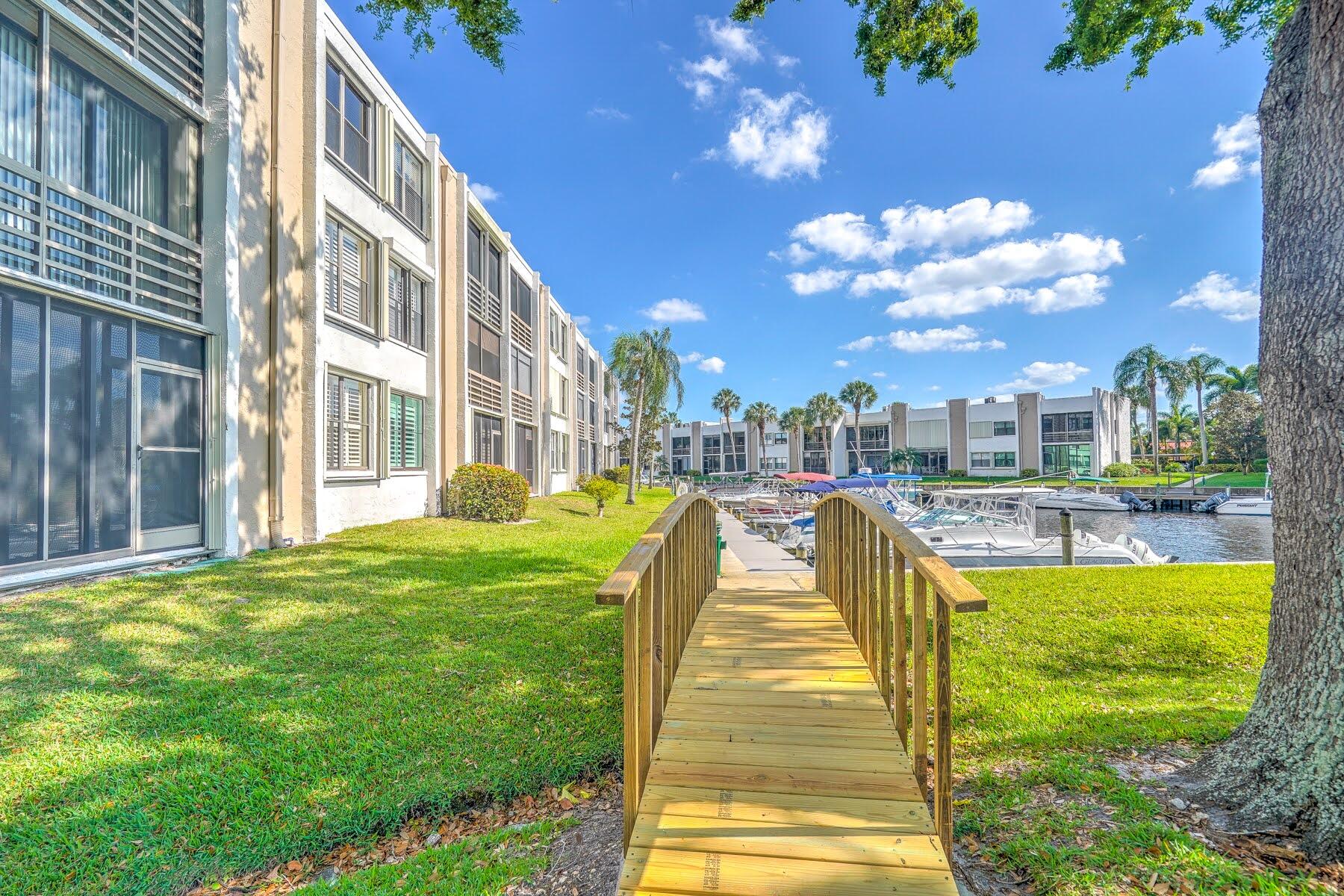 1950 Southwest Palm City Road, Unit 11301 Stuart, FL 34994 - Photo 36 of 57 Grounds