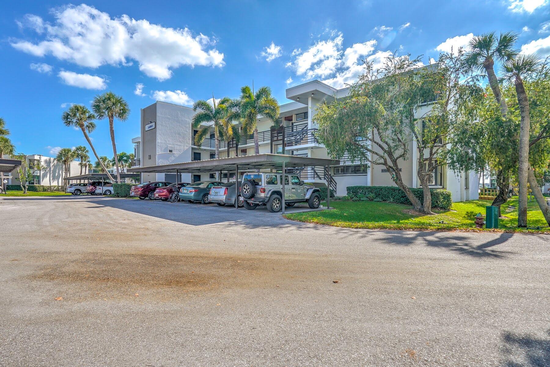 1950 Southwest Palm City Road, Unit 11301 Stuart, FL 34994 - Photo 6 of 57 Exterior Front