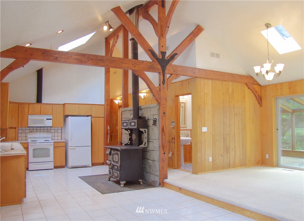 1261 Griffith Point Road Nordland, WA 98358 - Photo 8 of 25