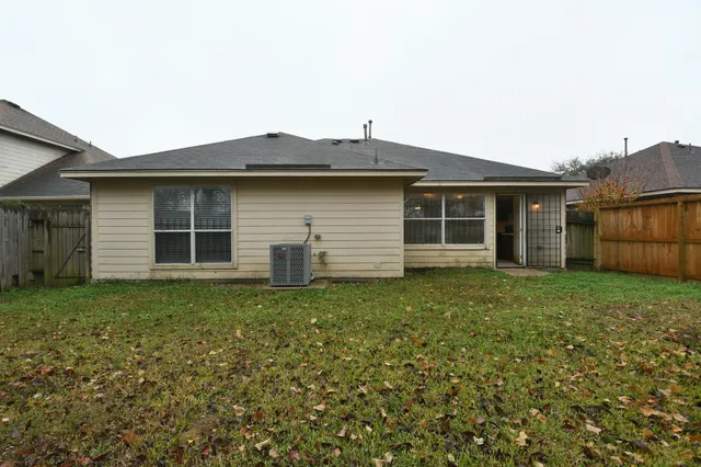 $1,850 | 8611 Texas Acorn Avenue, Houston, TX 77078