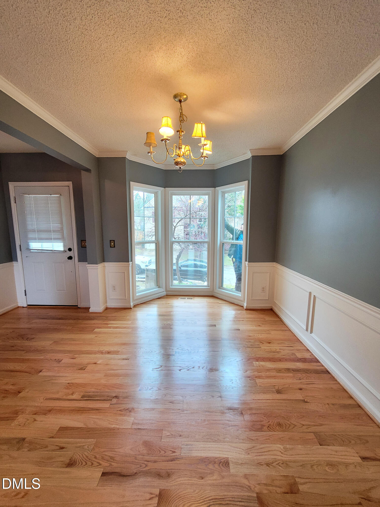 134 Solstice Circle Cary, NC 27513 - Photo 4 of 20 20210317_102244