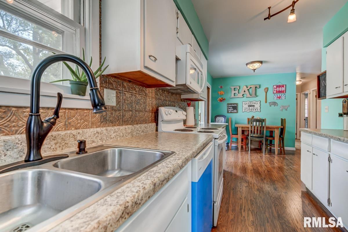 3320 South Fremont Street Springfield, IL 62703 - Photo 13 of 32 Gallery Image 13
