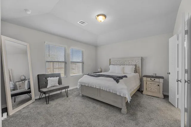 $2,100 | 18627 Etta Pines Circle, Crosby, TX 77532