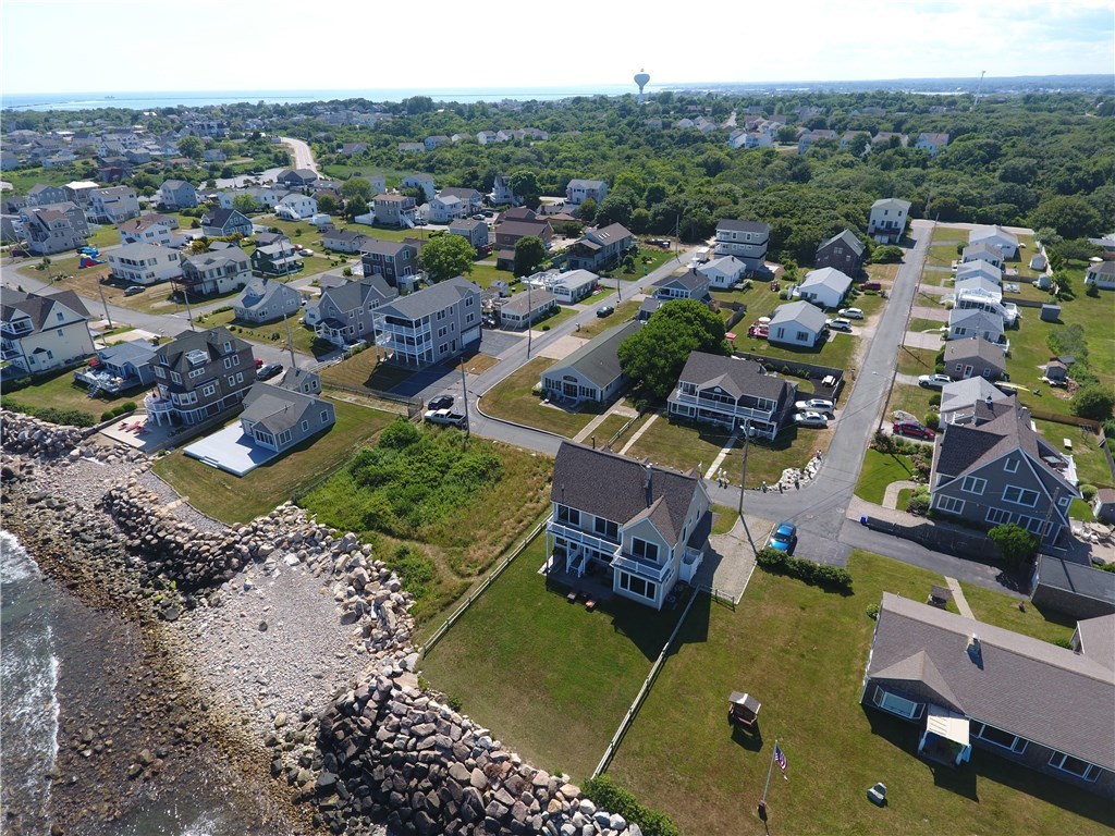 32 Pocono Road Narragansett, RI 02882 - Photo 13 of 40 Gallery Image 13