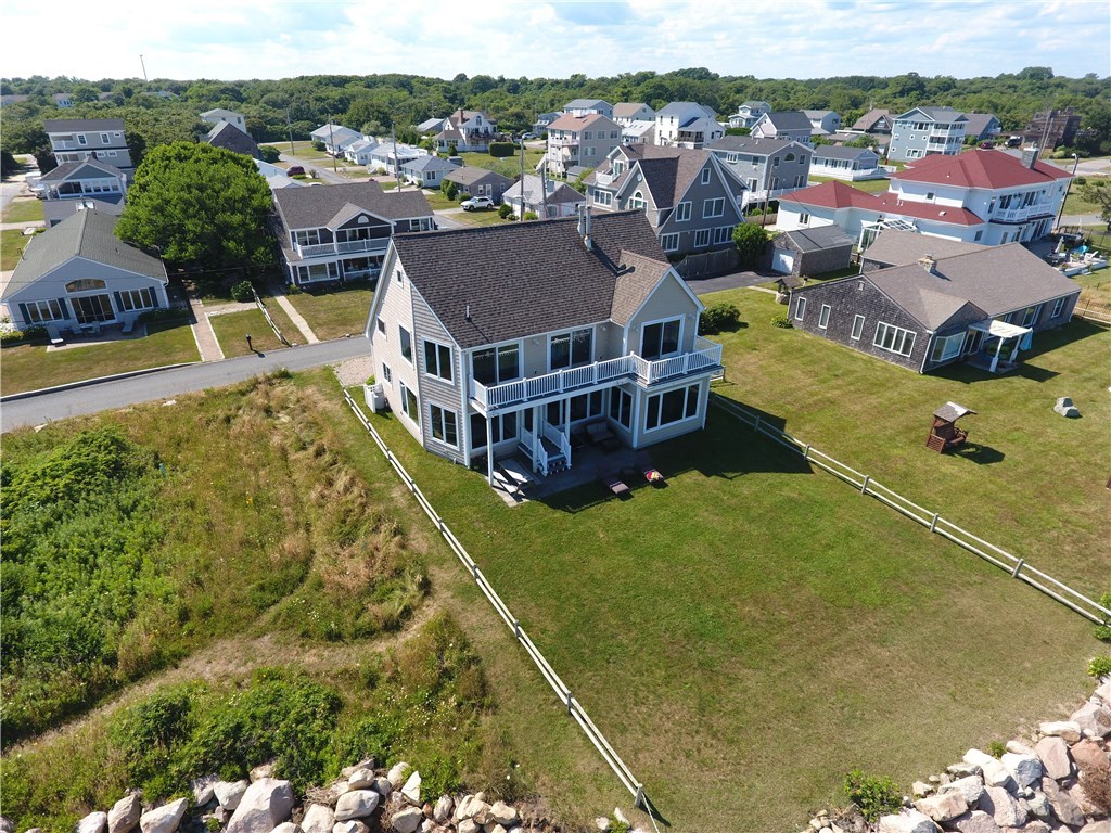 32 Pocono Road Narragansett, RI 02882 - Photo 9 of 40 Gallery Image 9