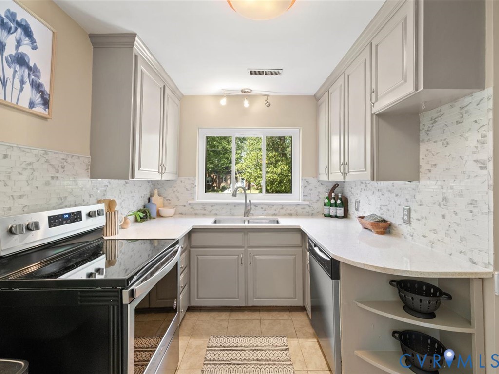 7641 Tanglewood Road Richmond, VA 23225 - Photo 11 of 25