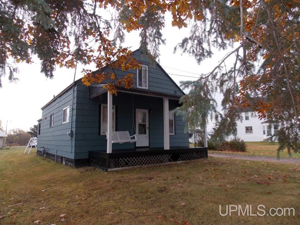 421 Lyons Street Baraga, MI 49908 - Photo 1 of 18