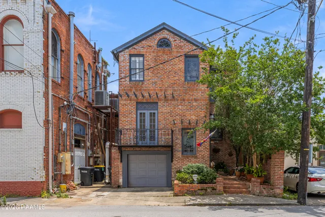 $2,200 | 109 French Street, New Iberia, LA 70560