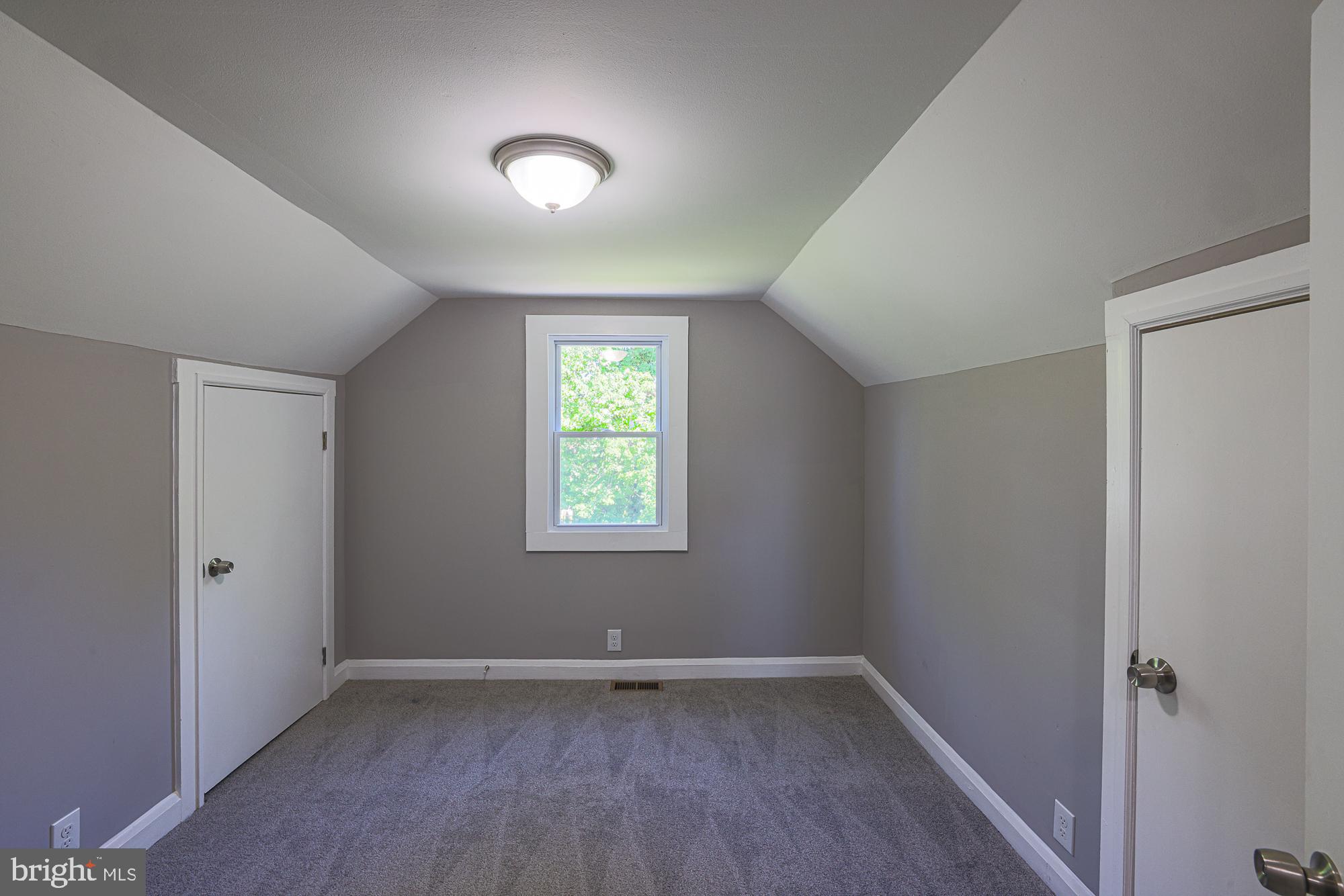 7665 Old Battle Grove Road Baltimore, MD 21222 - Photo 23 of 32 Bedroom Upper Level