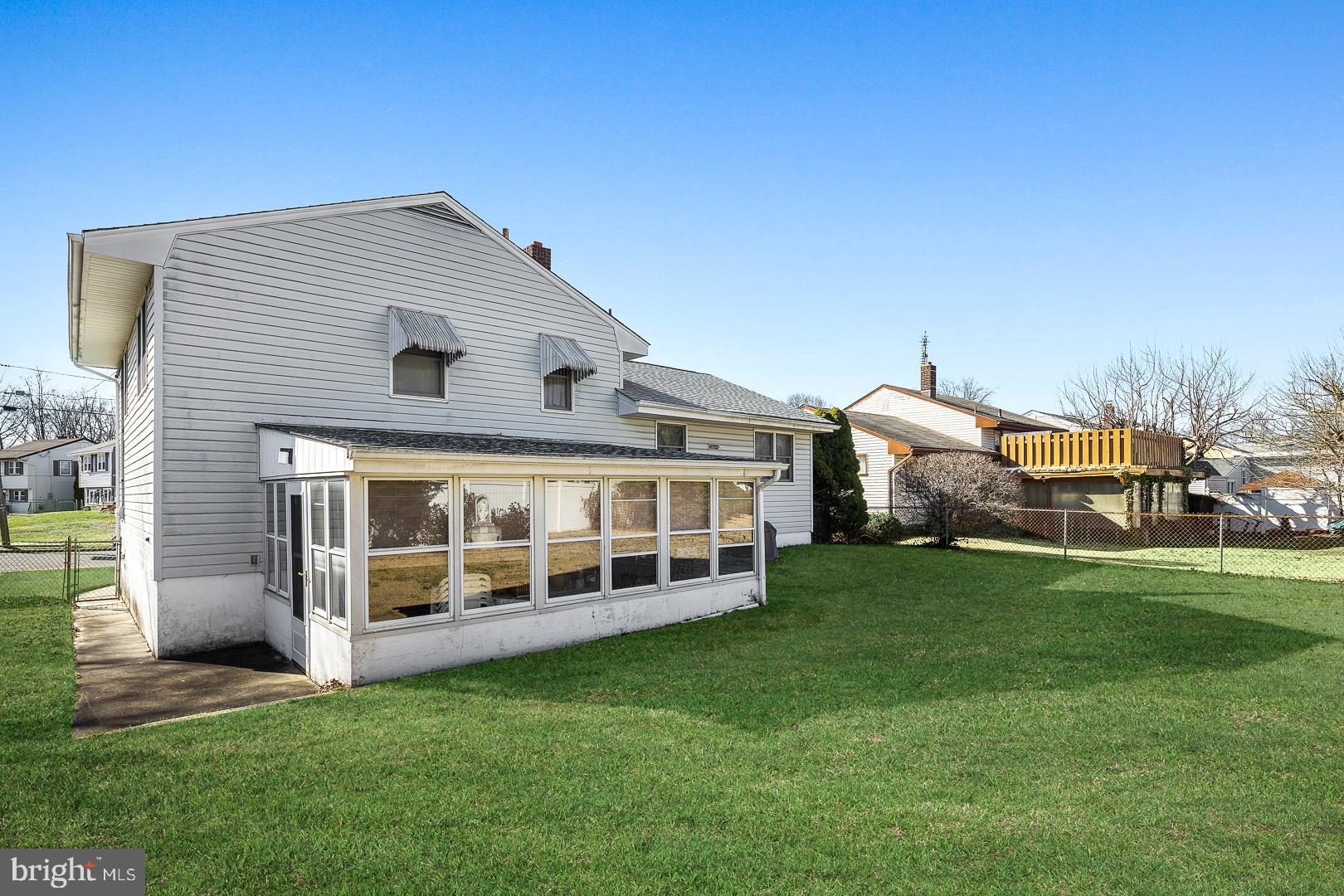64 Winding Way Hamilton, NJ 08620 - Photo 4 of 4