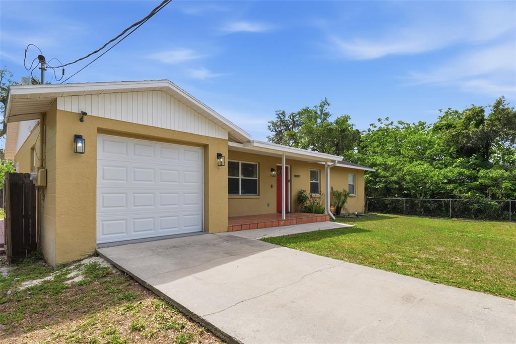 9707 Mary Avenue Tampa, FL 33612 - Photo 5 of 31