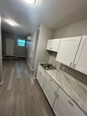 $1,500 | 1740 Northwest 1st Place, Unit 2, Miami, FL 33136