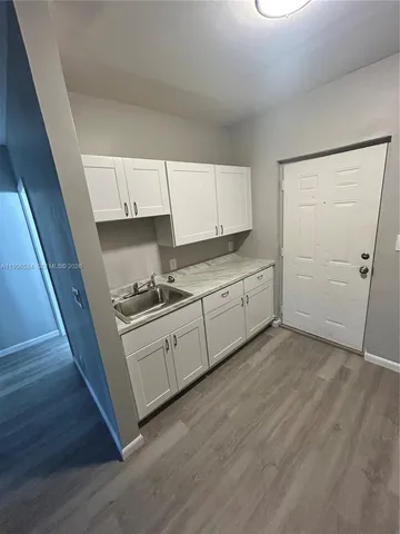 $1,500 | 1740 Northwest 1st Place, Unit 2, Miami, FL 33136