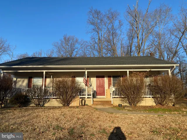 $600,000 | 9319 Devlins Grove Place, Bristow, VA 20136