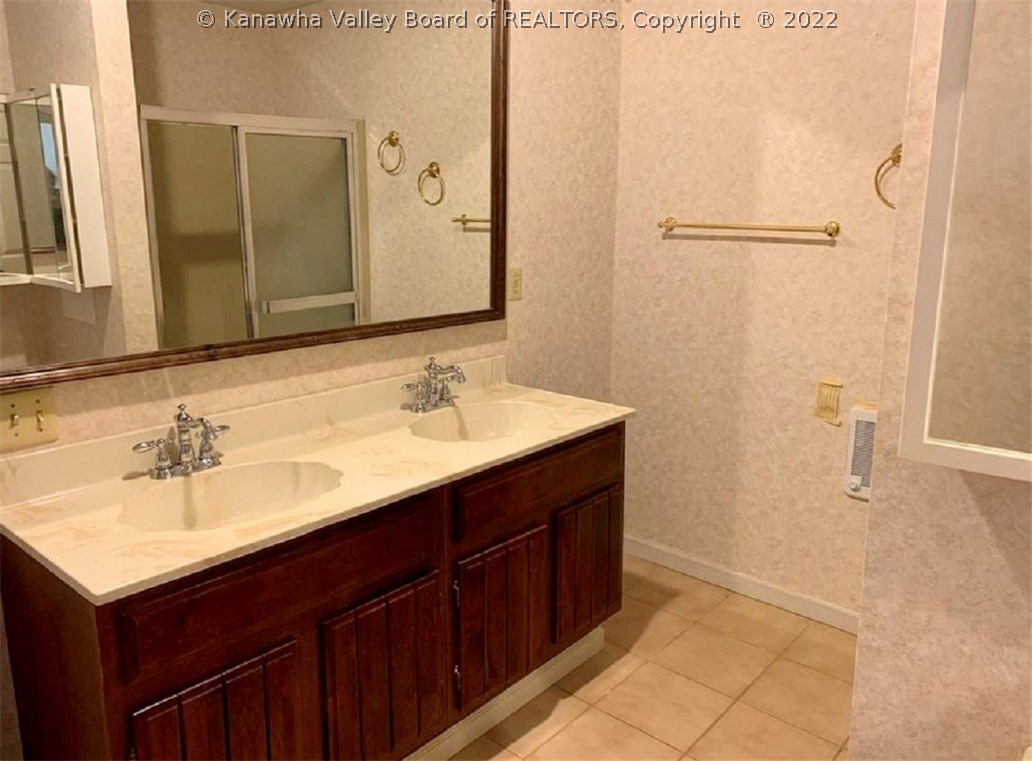 17 Wakefield Road Point Pleasant, WV 25550 - Photo 12 of 22 Gallery Image 12