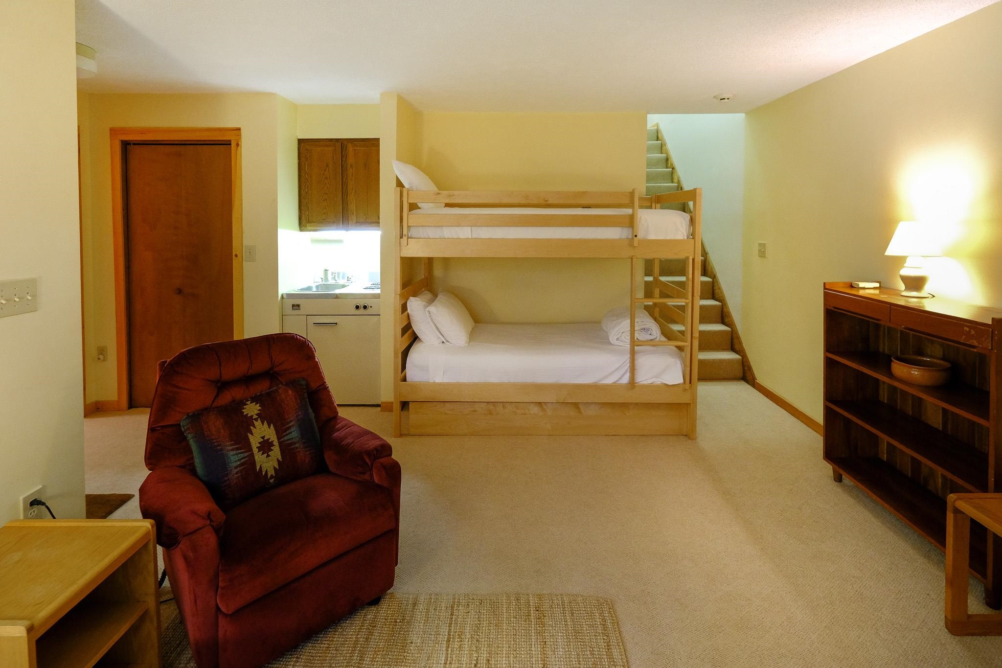 19 Kettlebrook Road, Unit D8 Ludlow, VT 05149 - Photo 26 of 43 Gallery Image 26