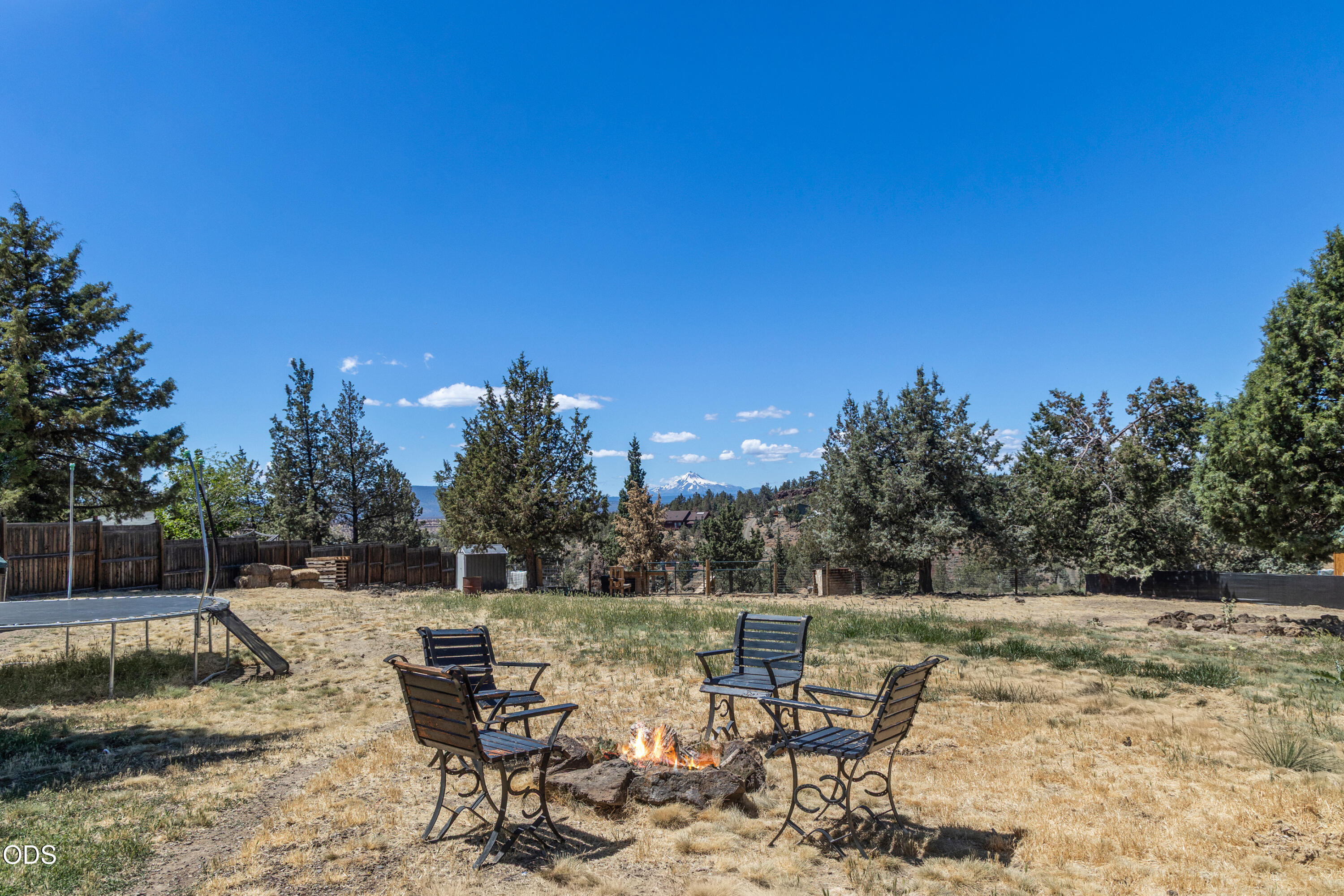 13770 Southwest Cinder Cone Loop Terrebonne, OR 97760 - Photo 32 of 41