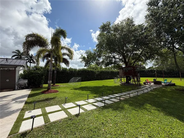 $15,000 | 11300 Northwest 5th Street, Plantation, FL 33325