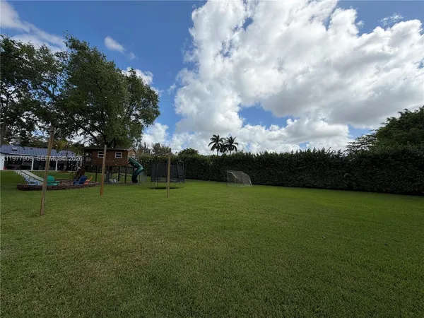 $15,000 | 11300 Northwest 5th Street, Plantation, FL 33325