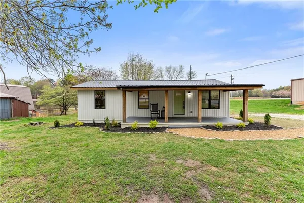 $269,000 | 401 Wilbanks Street, Baldwin, GA 30511