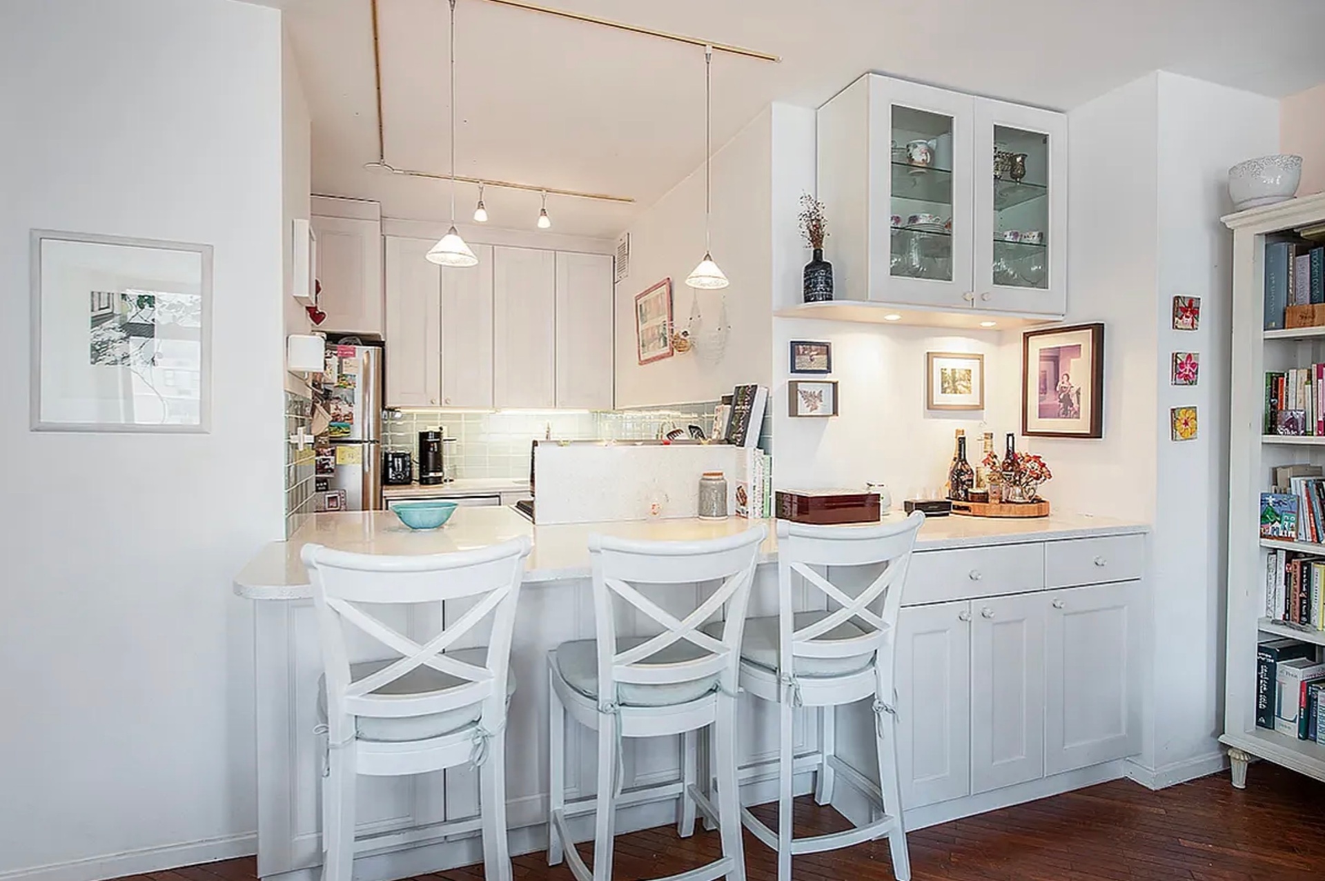 400 East 70th Street, Unit 1706 Manhattan, NY 10021 - Photo 2 of 9