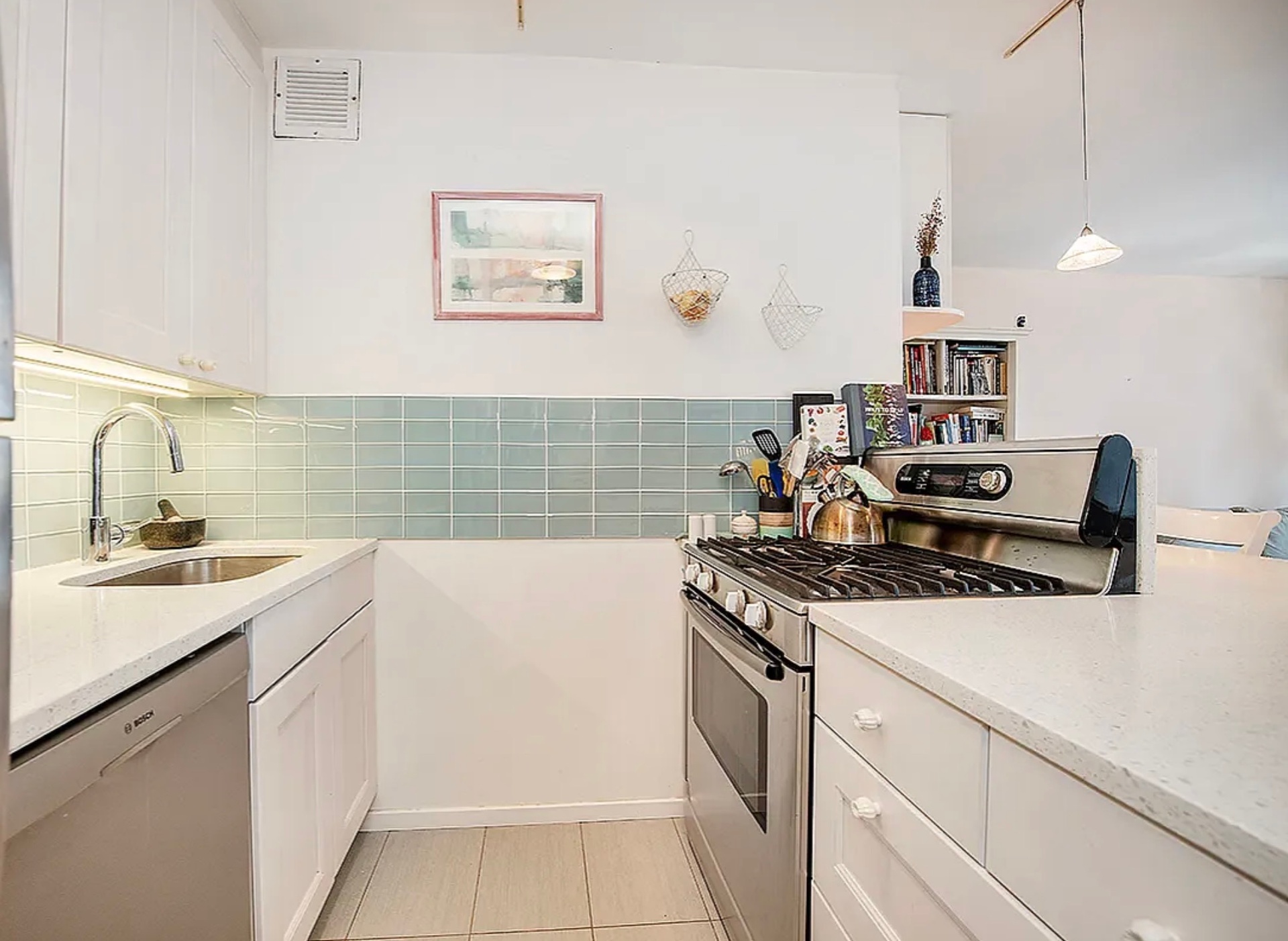 400 East 70th Street, Unit 1706 Manhattan, NY 10021 - Photo 3 of 9