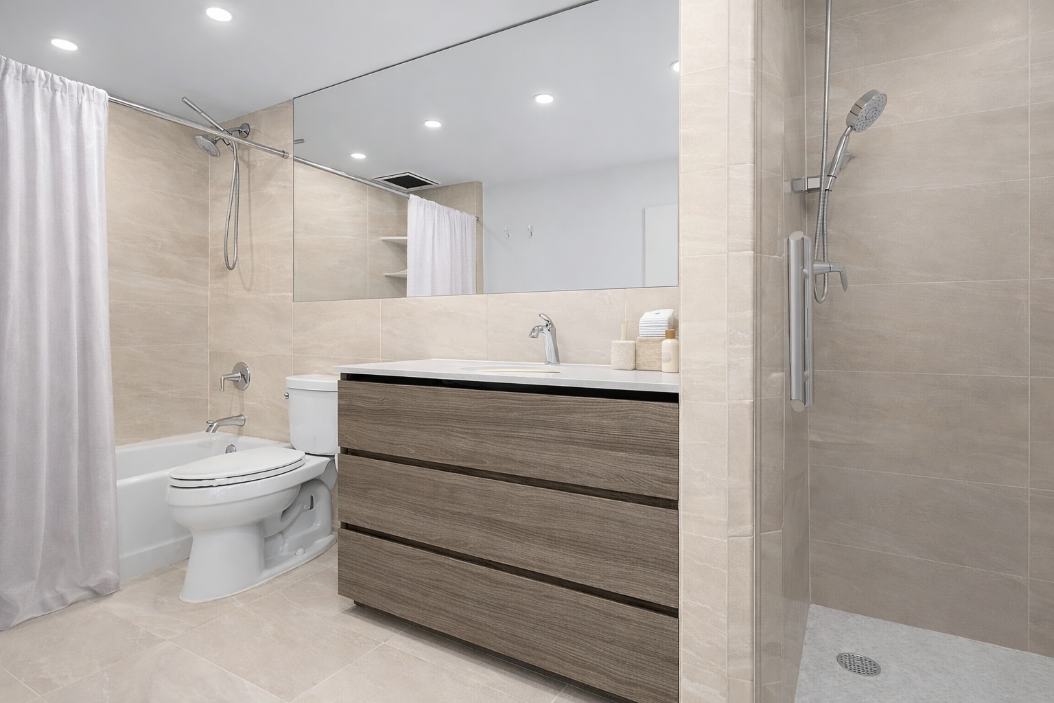 400 East 70th Street, Unit 1706 Manhattan, NY 10021 - Photo 6 of 9