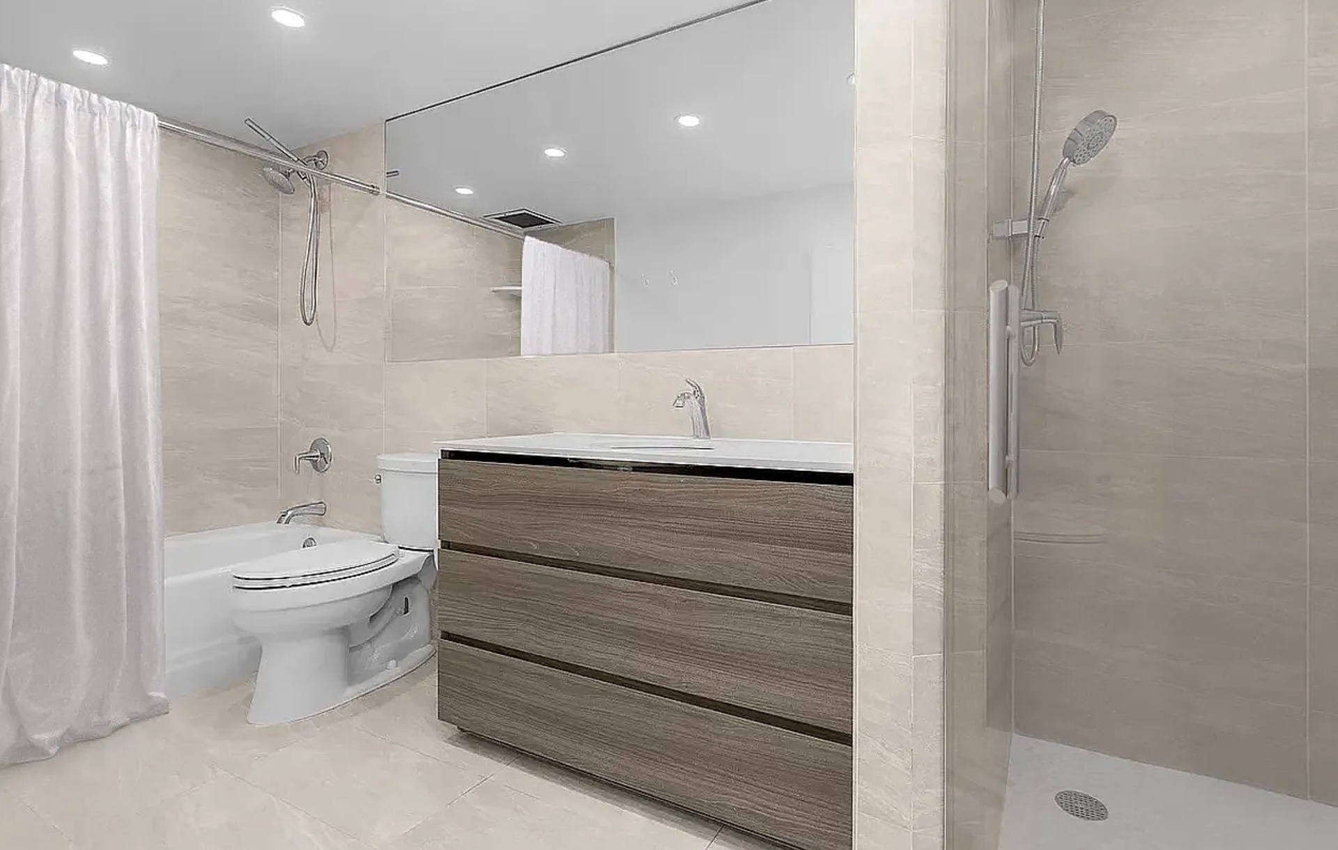 400 East 70th Street, Unit 1706 Manhattan, NY 10021 - Photo 6 of 9