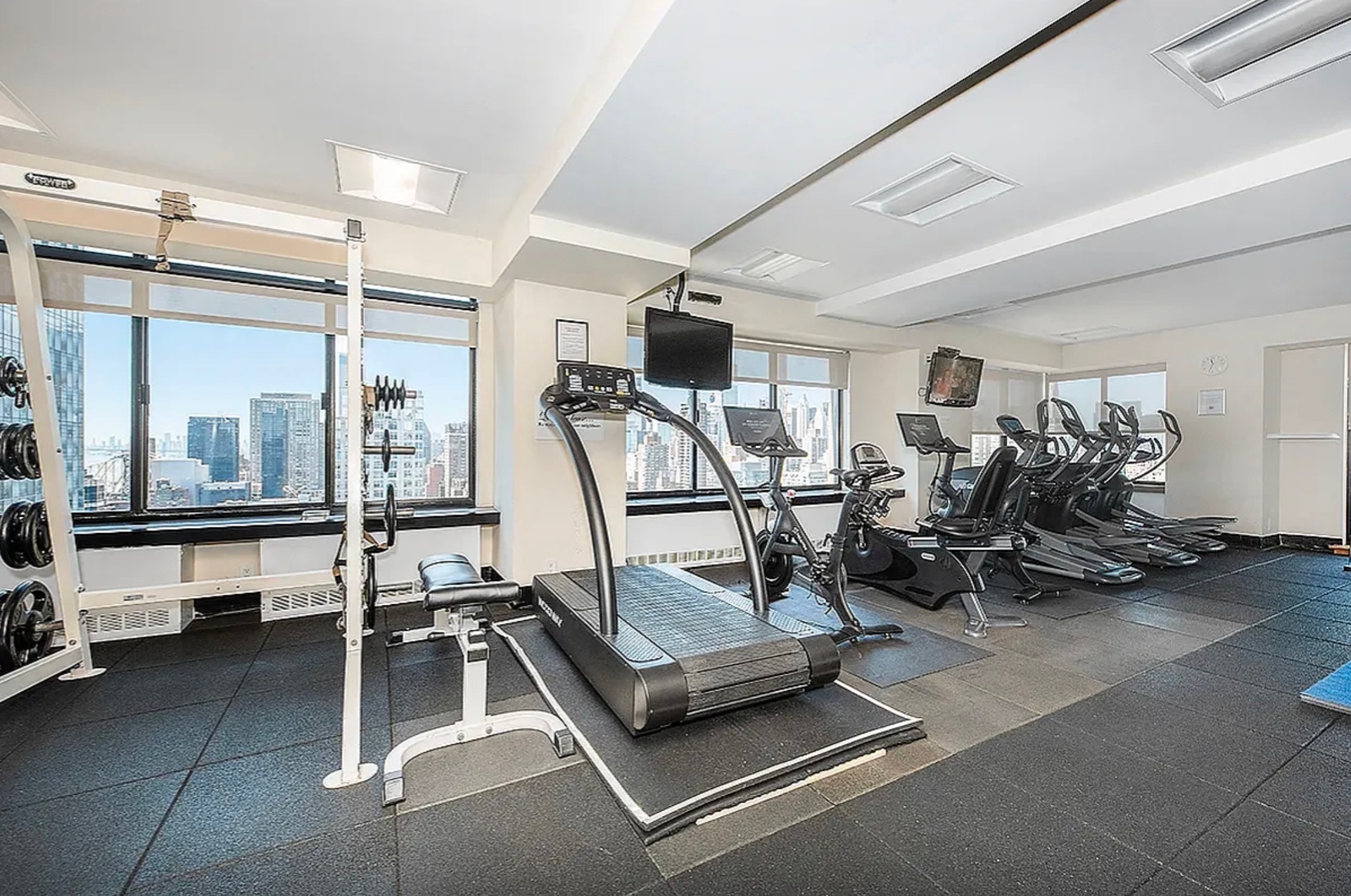 400 East 70th Street, Unit 1706 Manhattan, NY 10021 - Photo 7 of 9